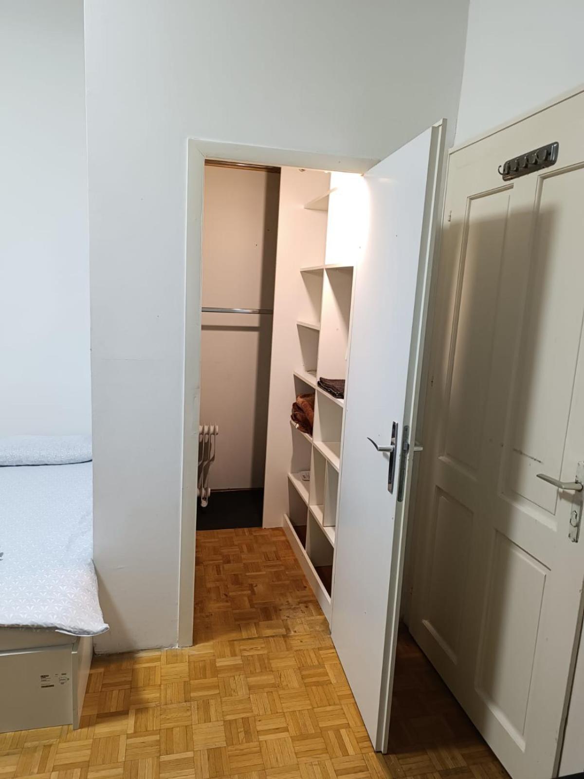 Wohnung In Der Naehe Wiener Stadthalle Und Zentrum 9 Esterno foto