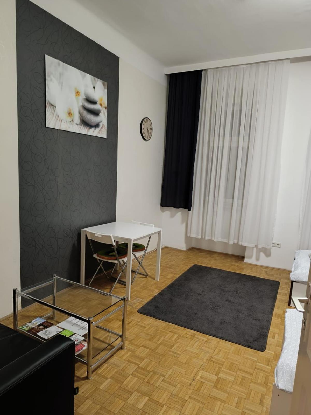 Wohnung In Der Naehe Wiener Stadthalle Und Zentrum 9 Esterno foto
